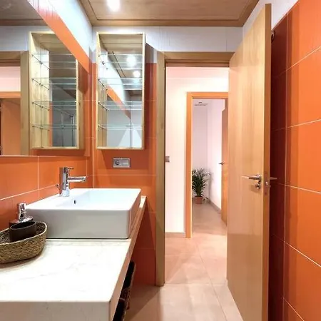 Taima Flats 4 *